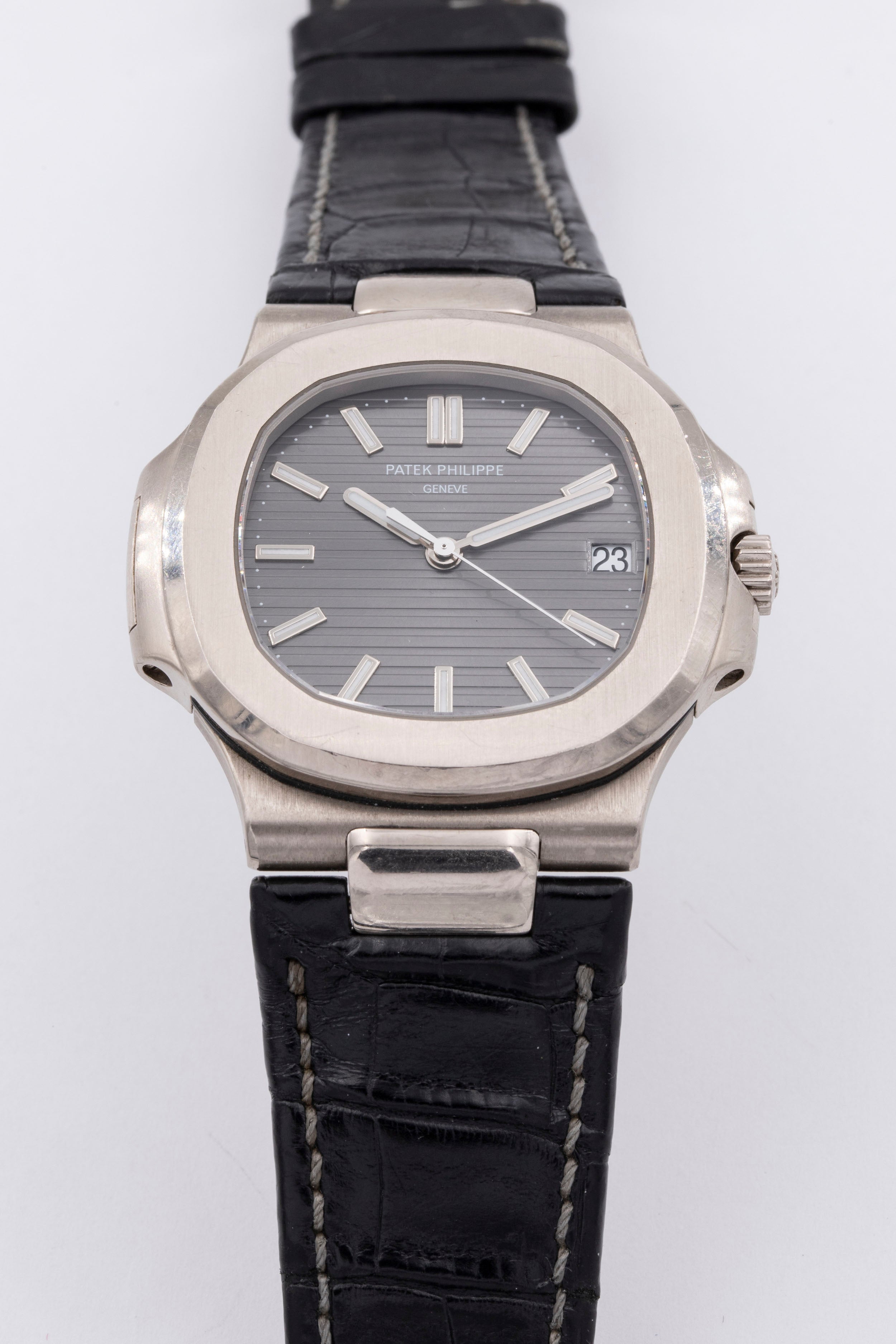 Patek Philippe Nautilus - Ref. 5711G-0001 - White Gold - Box and Warranty 2010