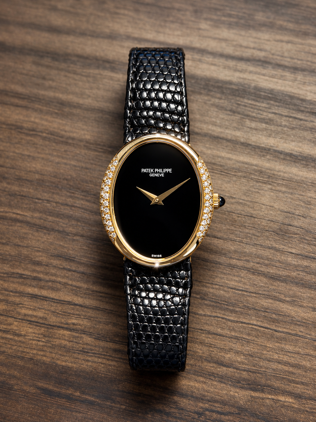 Patek Phillipe Ellipse Ref. 4310 - 18k Yellow Gold - 25 x 29mm - 1978