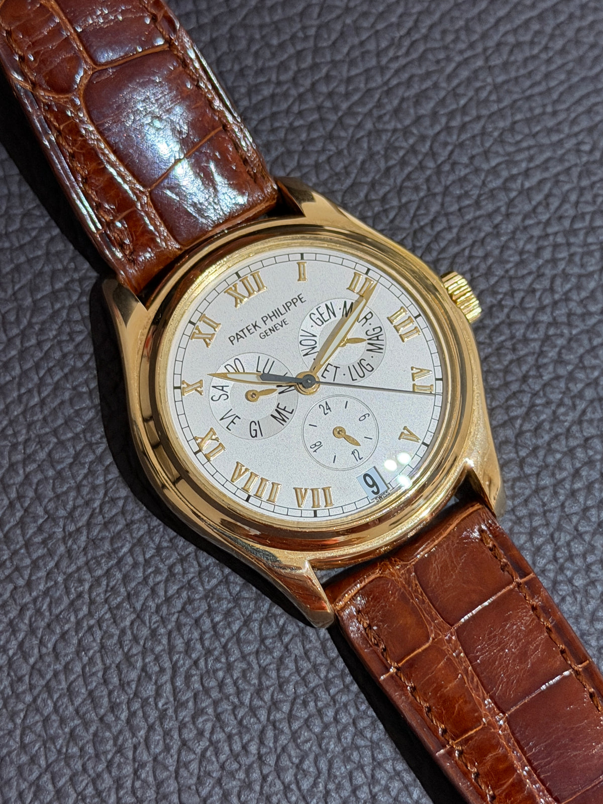 Patek Philippe Annual Calendar, Ref. 5035, Yellow Gold - 36mm