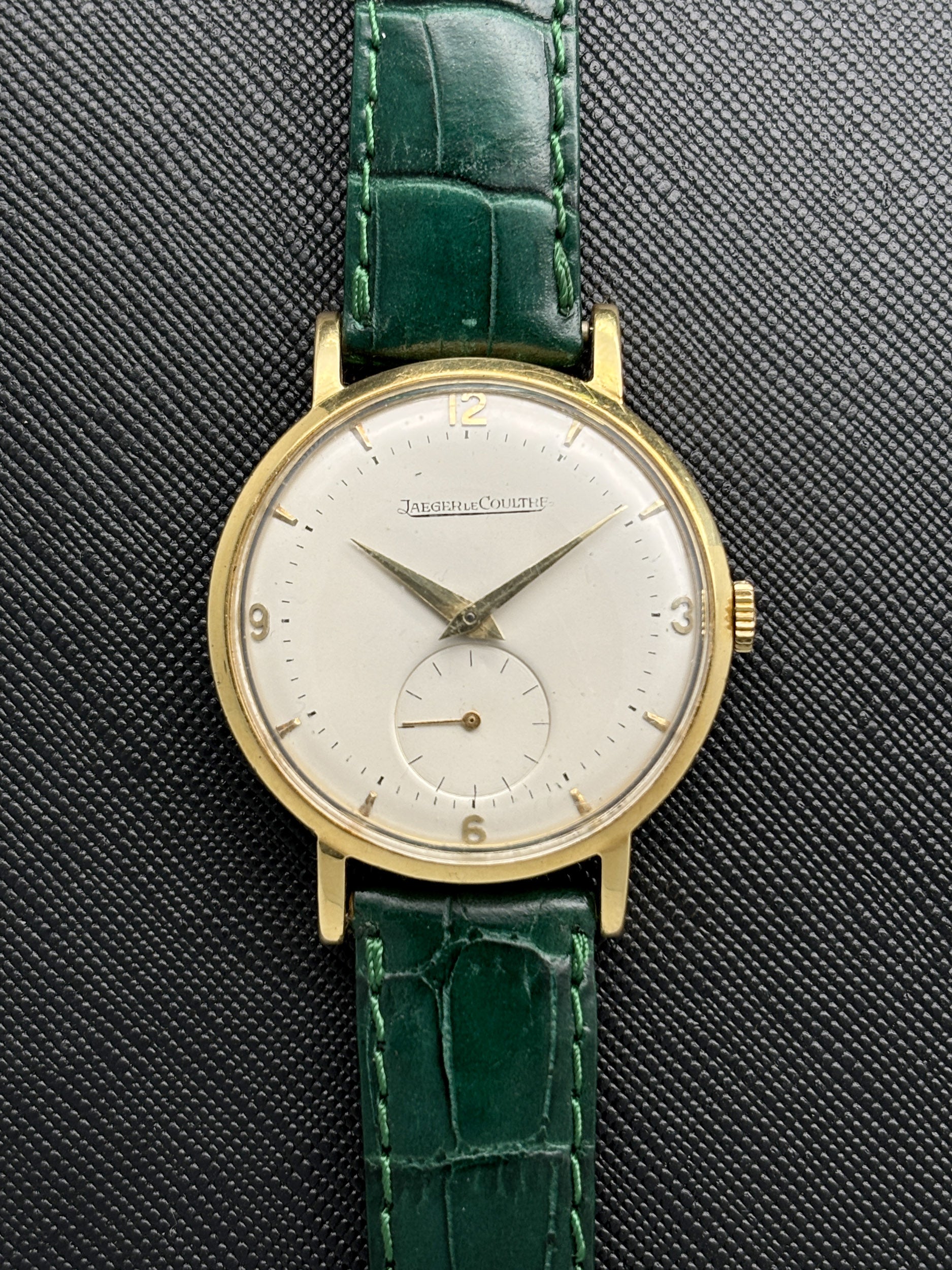 Jaeger-LeCoultre Extrasized - 18k Yellow Gold- 1955