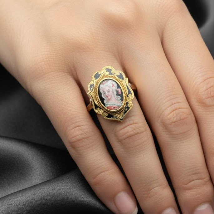 Antique 10k Yellow Gold Ring with Enamel Portrait
